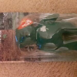 Erin the bear TY beanie baby